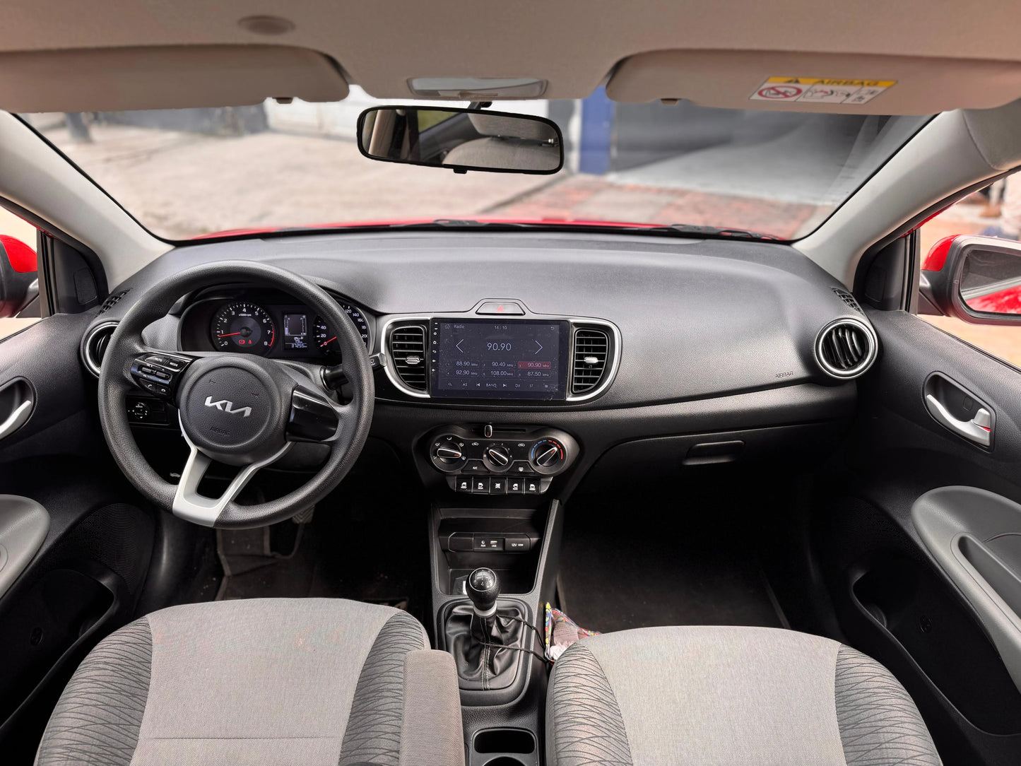 KIA SOLUTO EMOTION MECÁNICO 2023