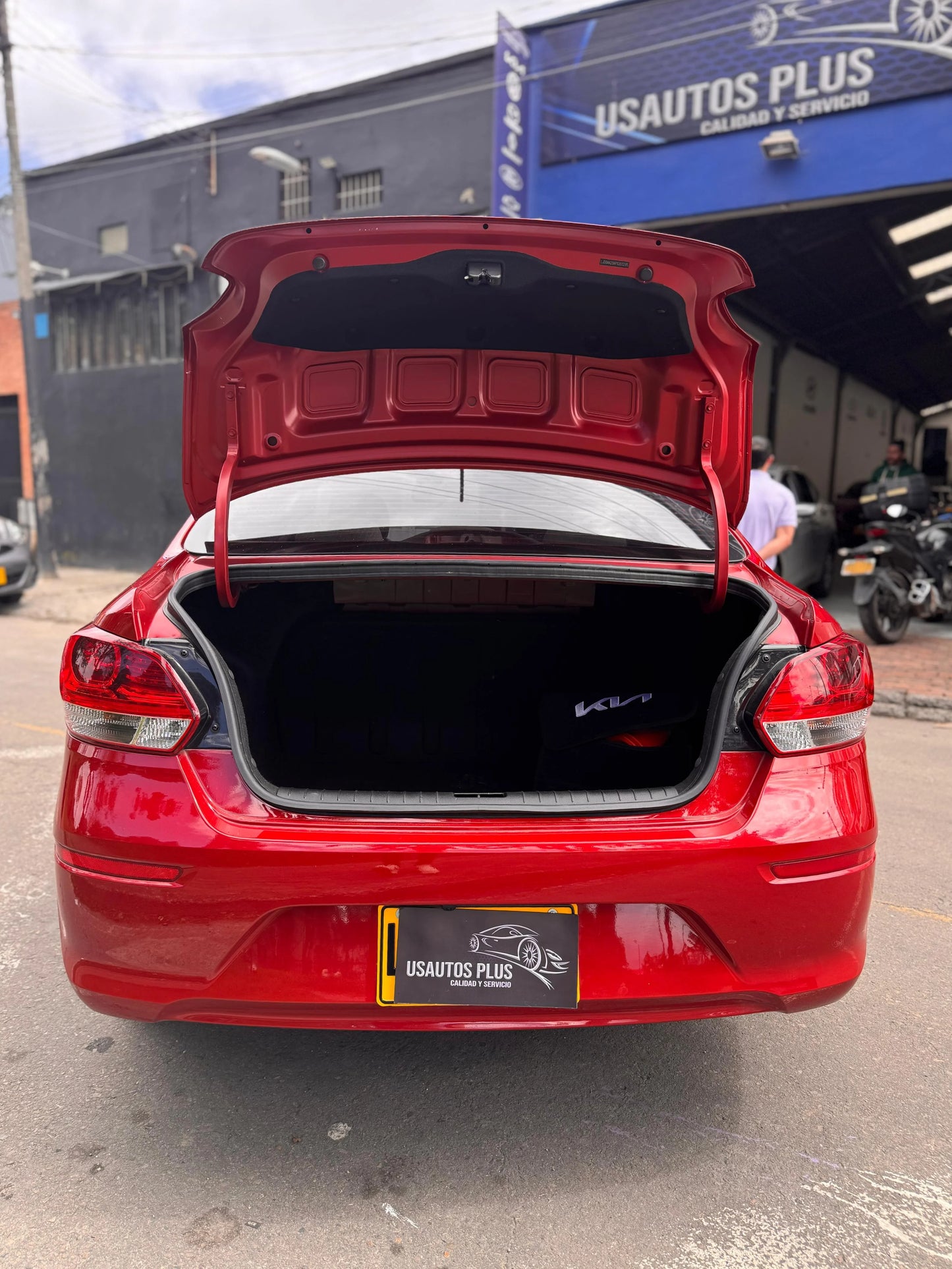 KIA SOLUTO EMOTION MECÁNICO 2023