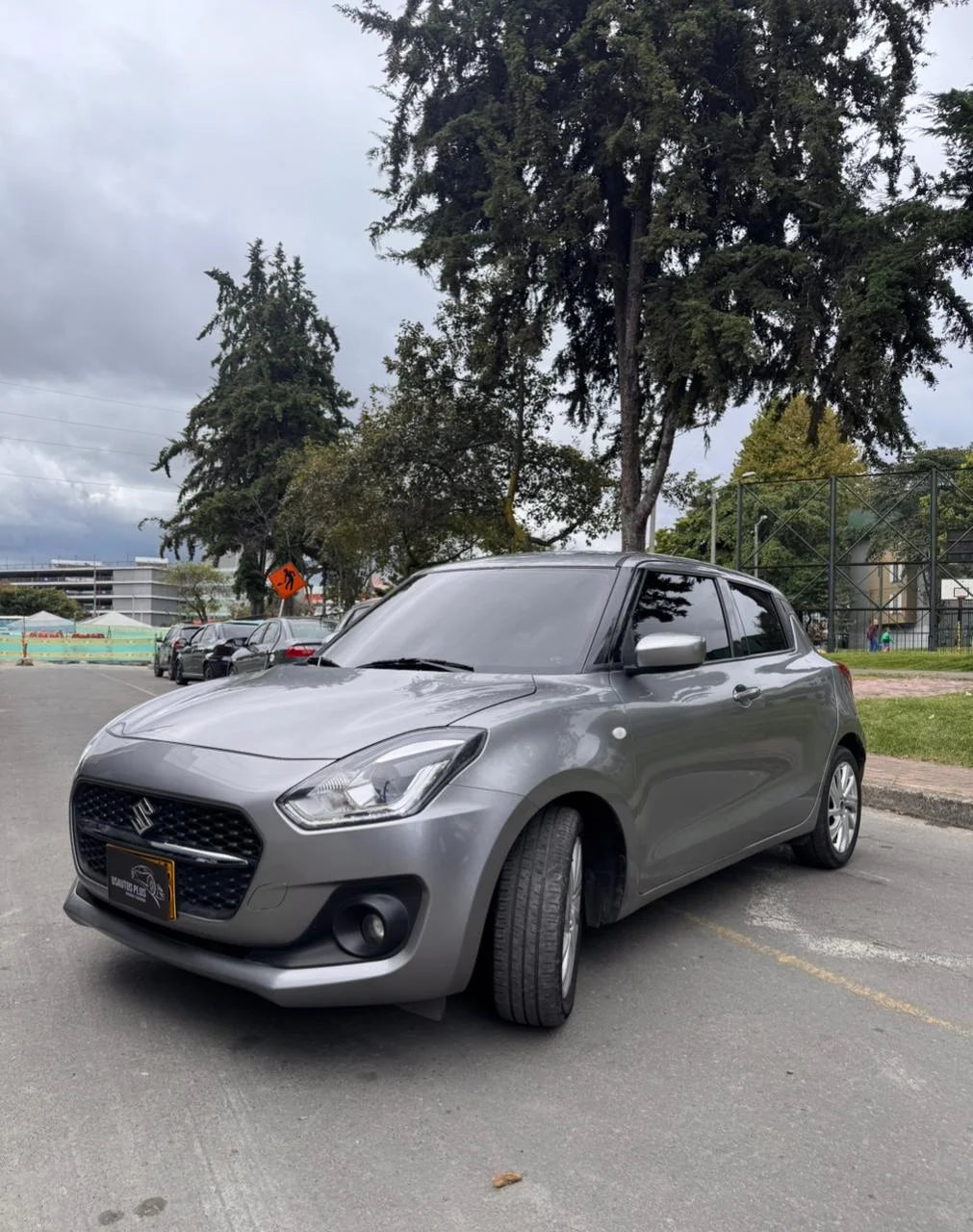 SUZUKI SWIFT HYBRID GLX 2024