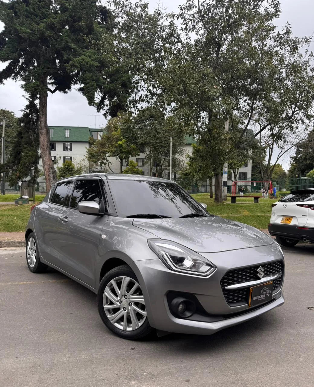 SUZUKI SWIFT HYBRID GLX 2024