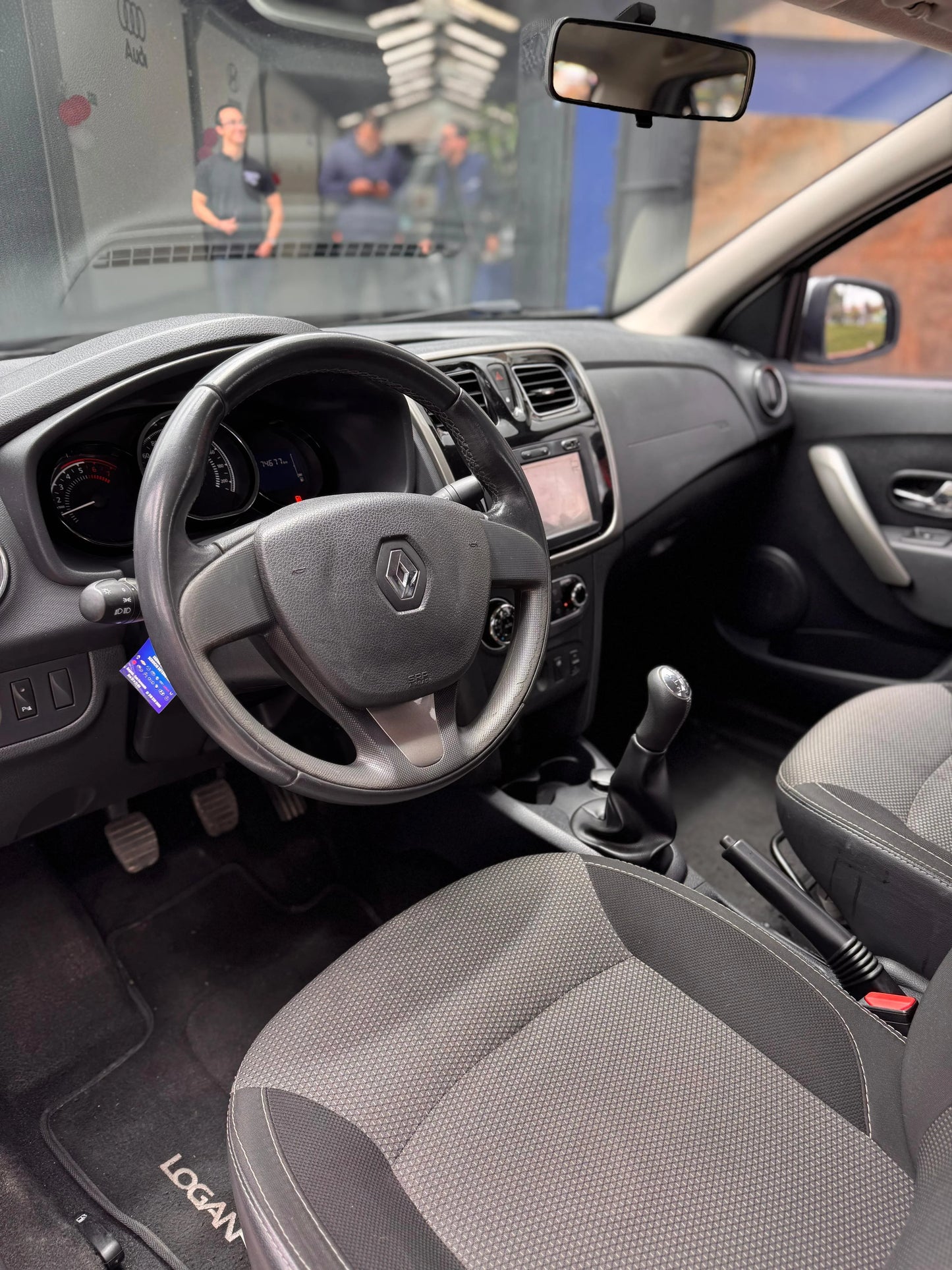 RENAULT LOGAN INTENS 1.6 FULL EQUIPO