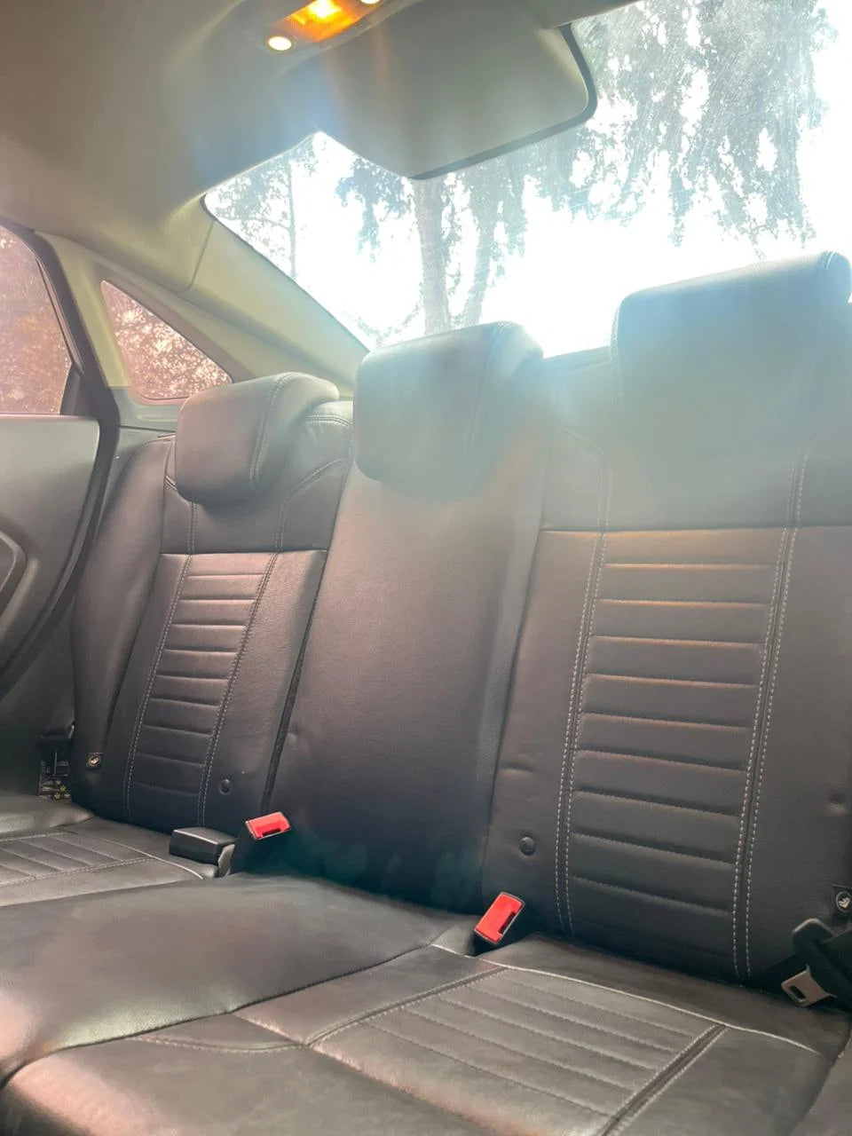 FORD FIESTA TITANIUM SEDAN