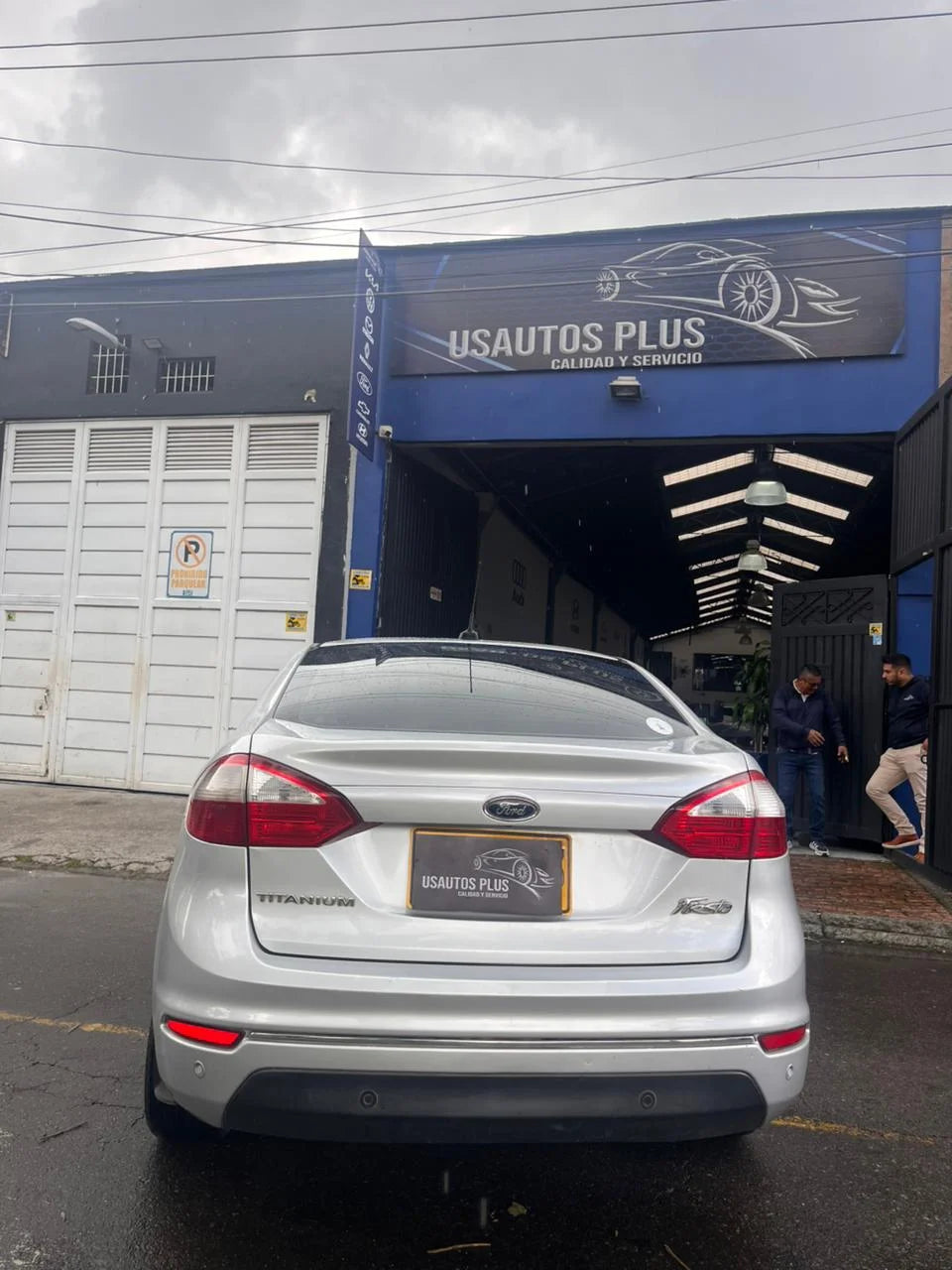 FORD FIESTA TITANIUM SEDAN