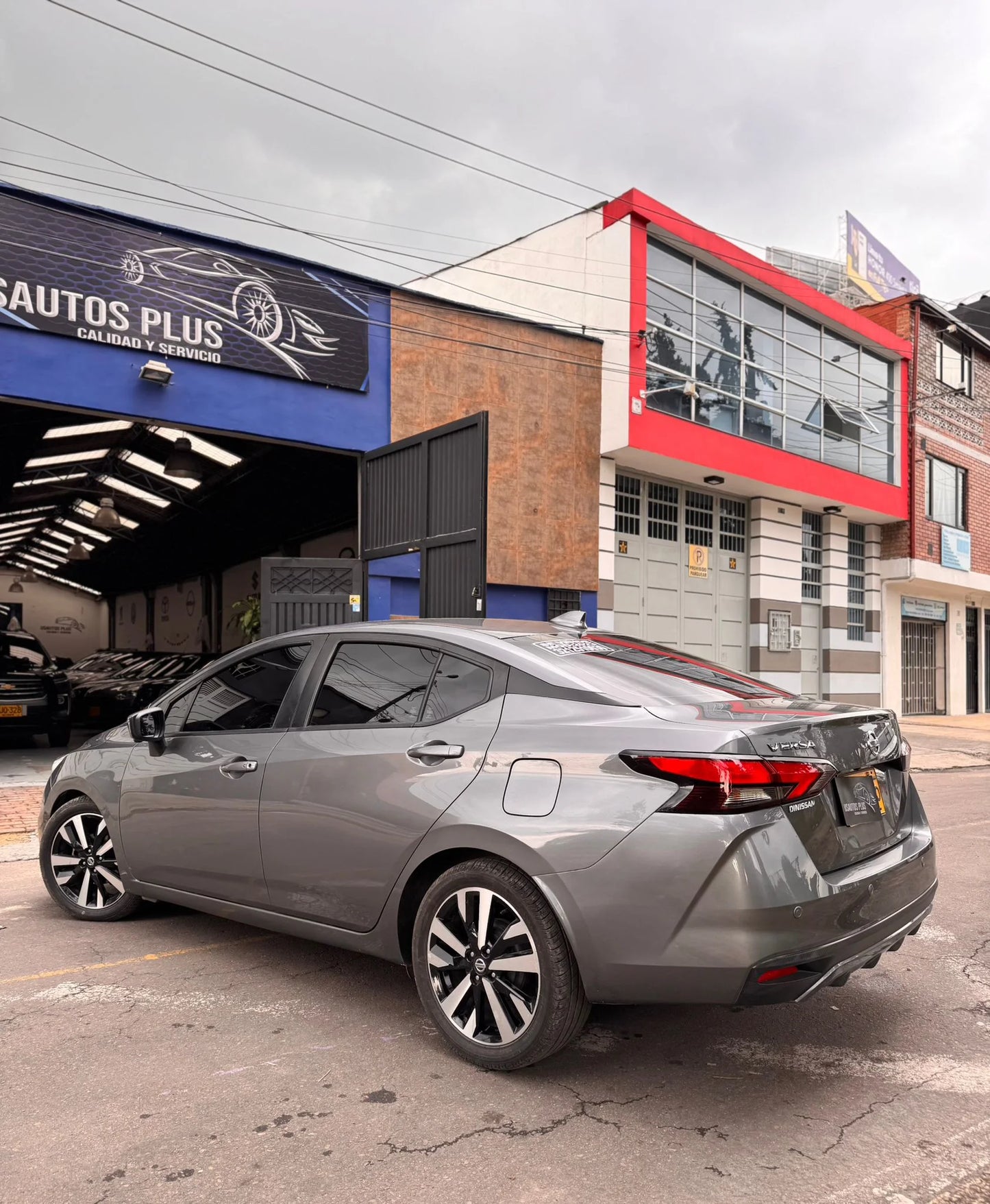 NISSAN VERSA EXCLUSIVE 1.6