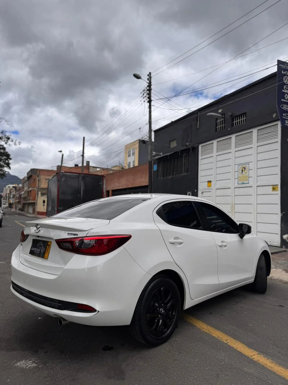 MAZDA 2 GRAND TOURING LX AUTOMÁTICO SEDAN