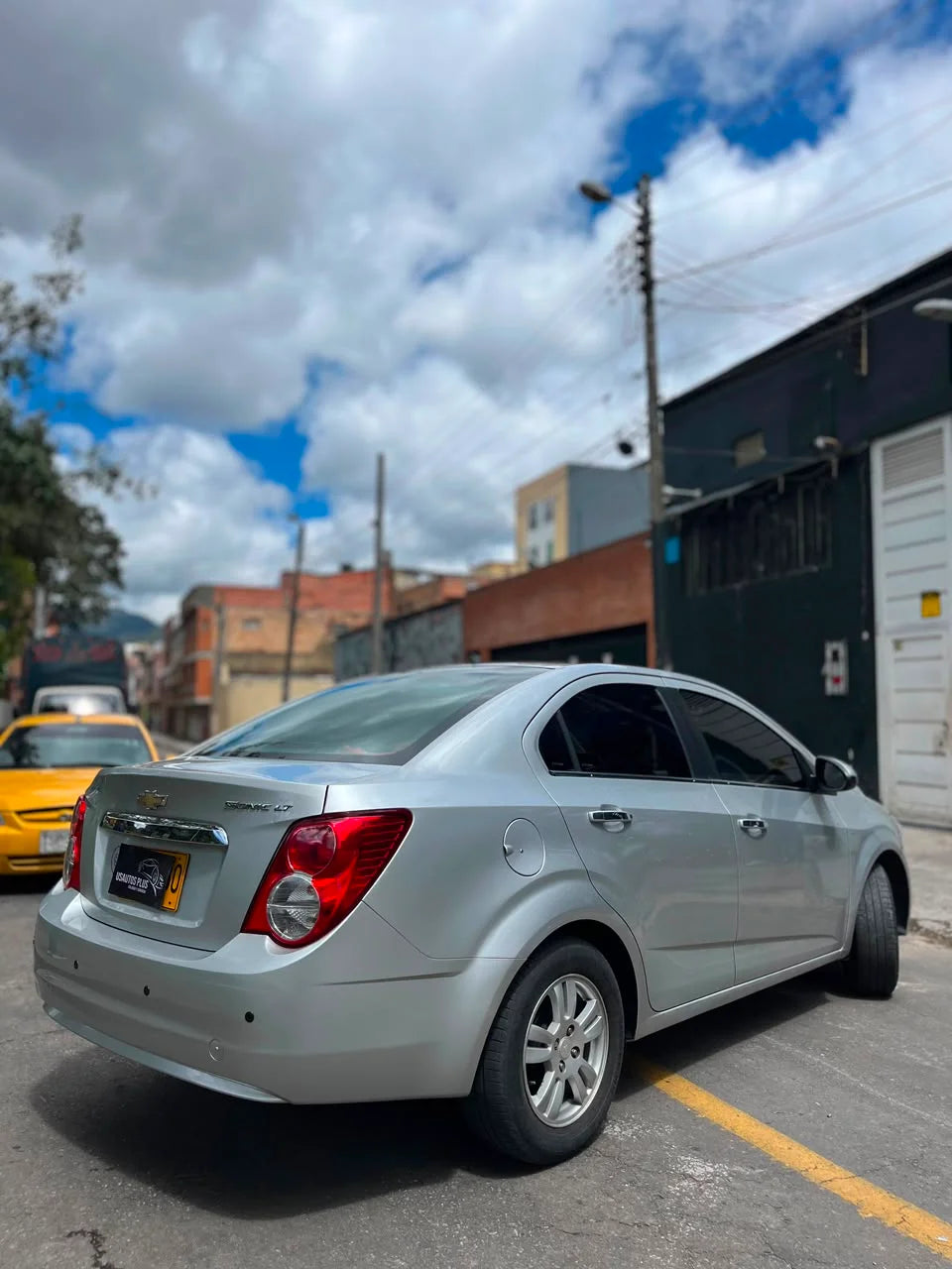 CHEVROLET SONIC LT SEDÁN MECÁNICO