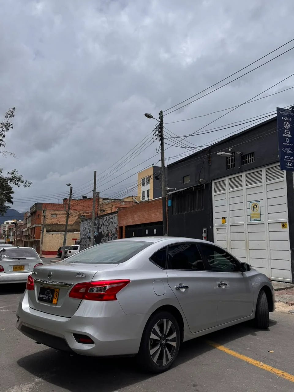 NISSAN SENTRA B17 EXCLUSIVE CVT