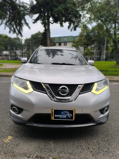 NISSAN X- TRAIL EXCLUSIVE 4*4  T32 FULL EQUIPO
