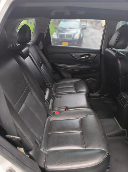 NISSAN X- TRAIL EXCLUSIVE 4*4  T32 FULL EQUIPO
