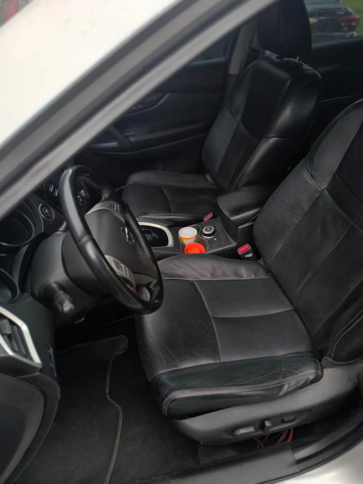 NISSAN X- TRAIL EXCLUSIVE 4*4  T32 FULL EQUIPO