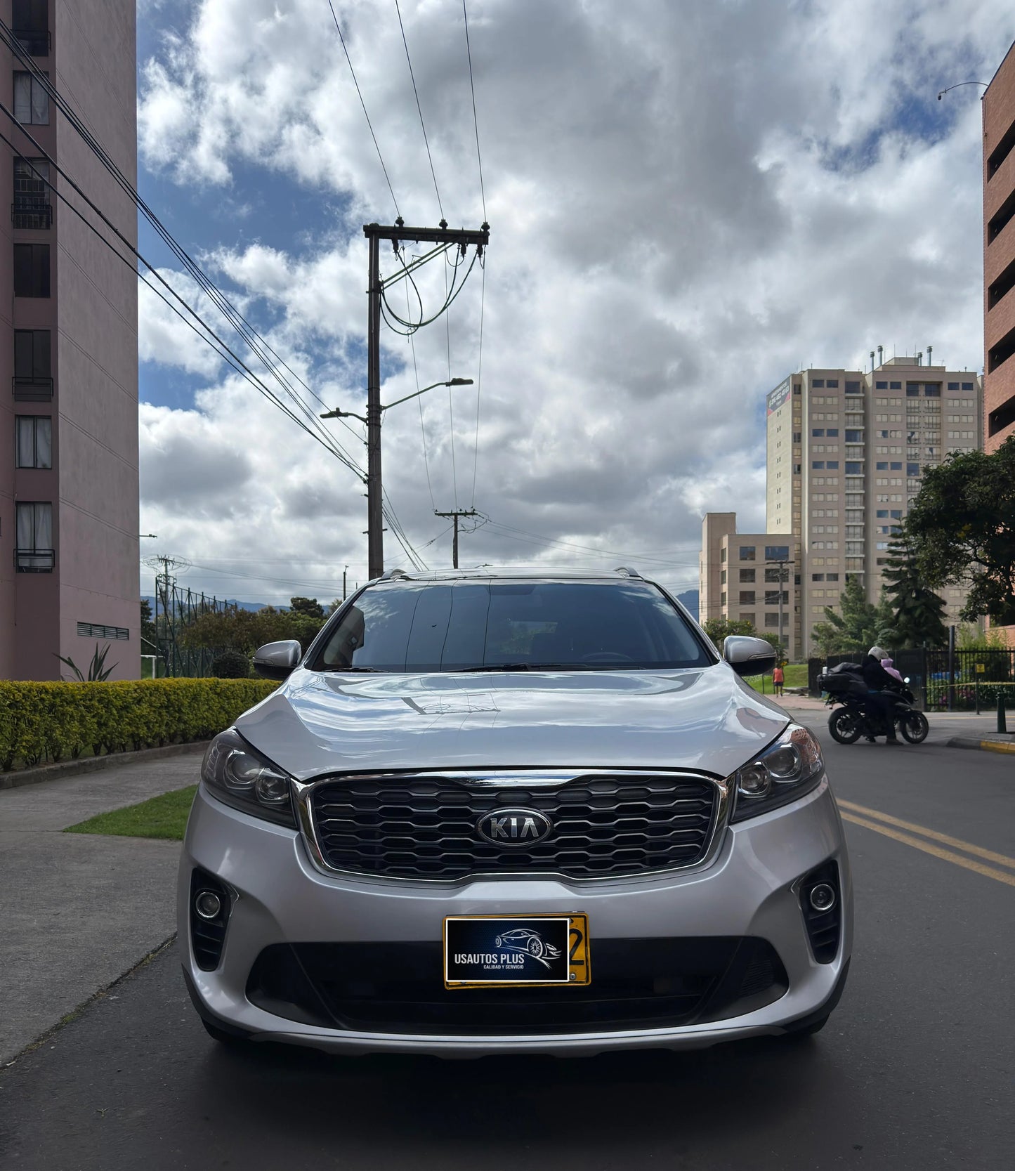 KIA SORENTO ZENITH 7 PUESTOS GASOLINA 3.3L FULL EQUIPO