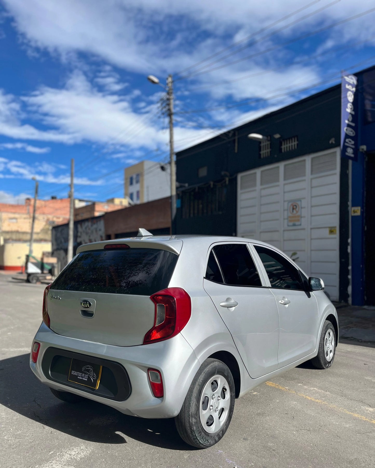 KIA PICANTO EMOTION MT