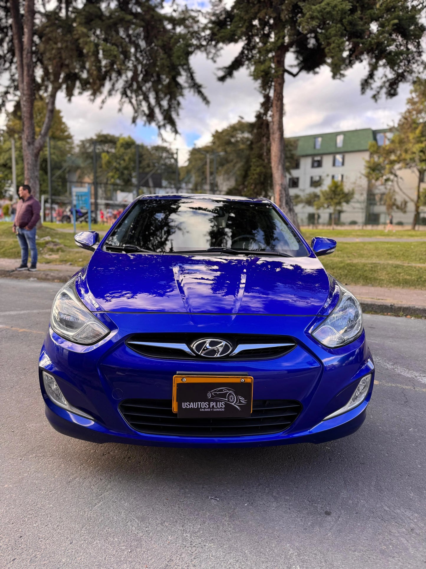 HYUNDAI i25 SEDÁN AUTOMÁTICO