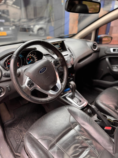 FORD FIESTA HATCHBACK AUTOMÁTICO 2015