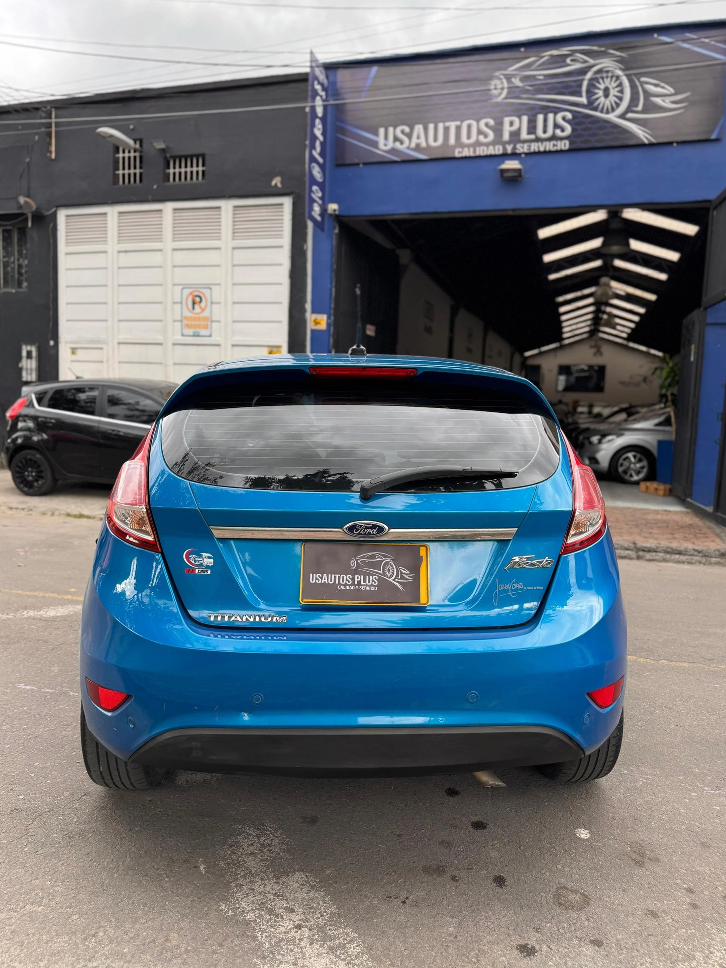 FORD FIESTA HATCHBACK AUTOMÁTICO 2015