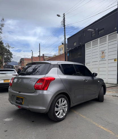 SUZUKI SWIFT HYBRID GLX 2024