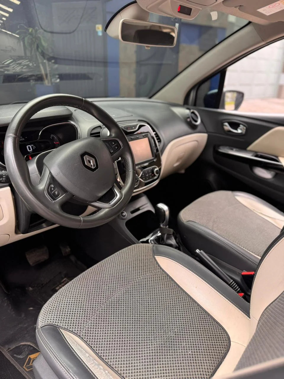 RENAULT CAPTUR INTENS 2019 2.0
