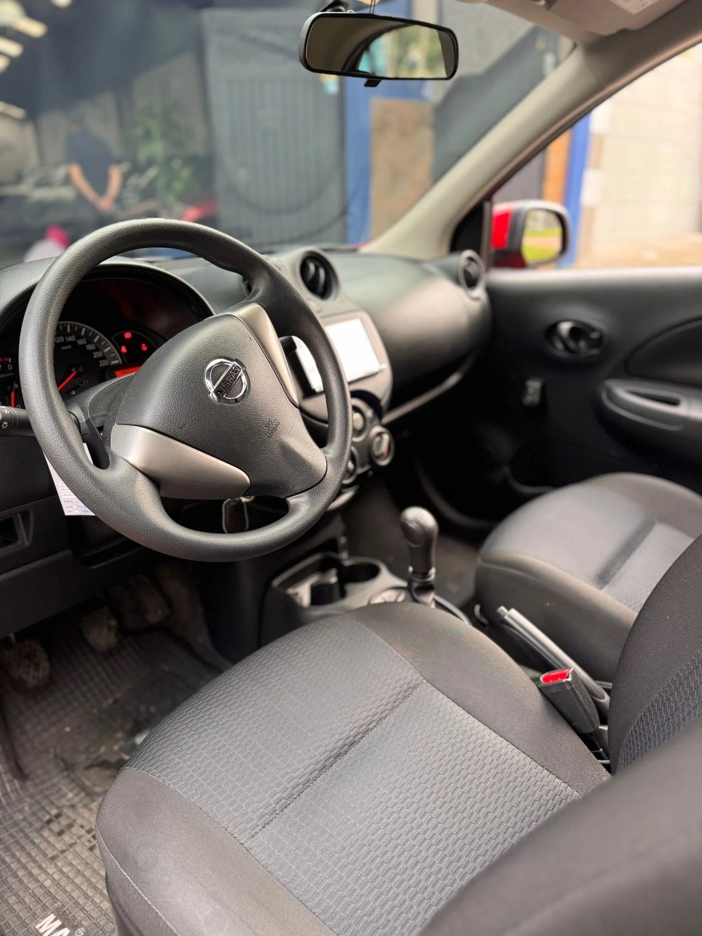 NISSAN MARCH ACTIVE EMOTION 1.6L MECÁNICO