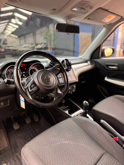 SUZUKI SWIFT HYBRID GLX 2022