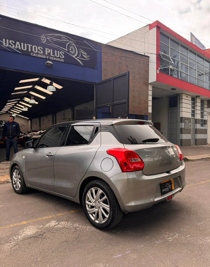 SUZUKI SWIFT HYBRID GLX 2022