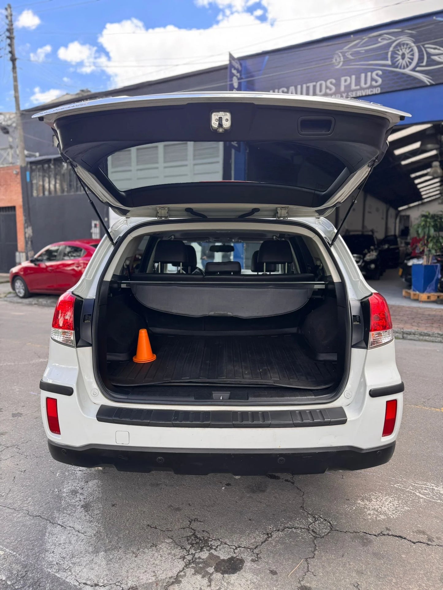 SUBARU OUTBACK 3.6R AWD AUTOMÁTICA