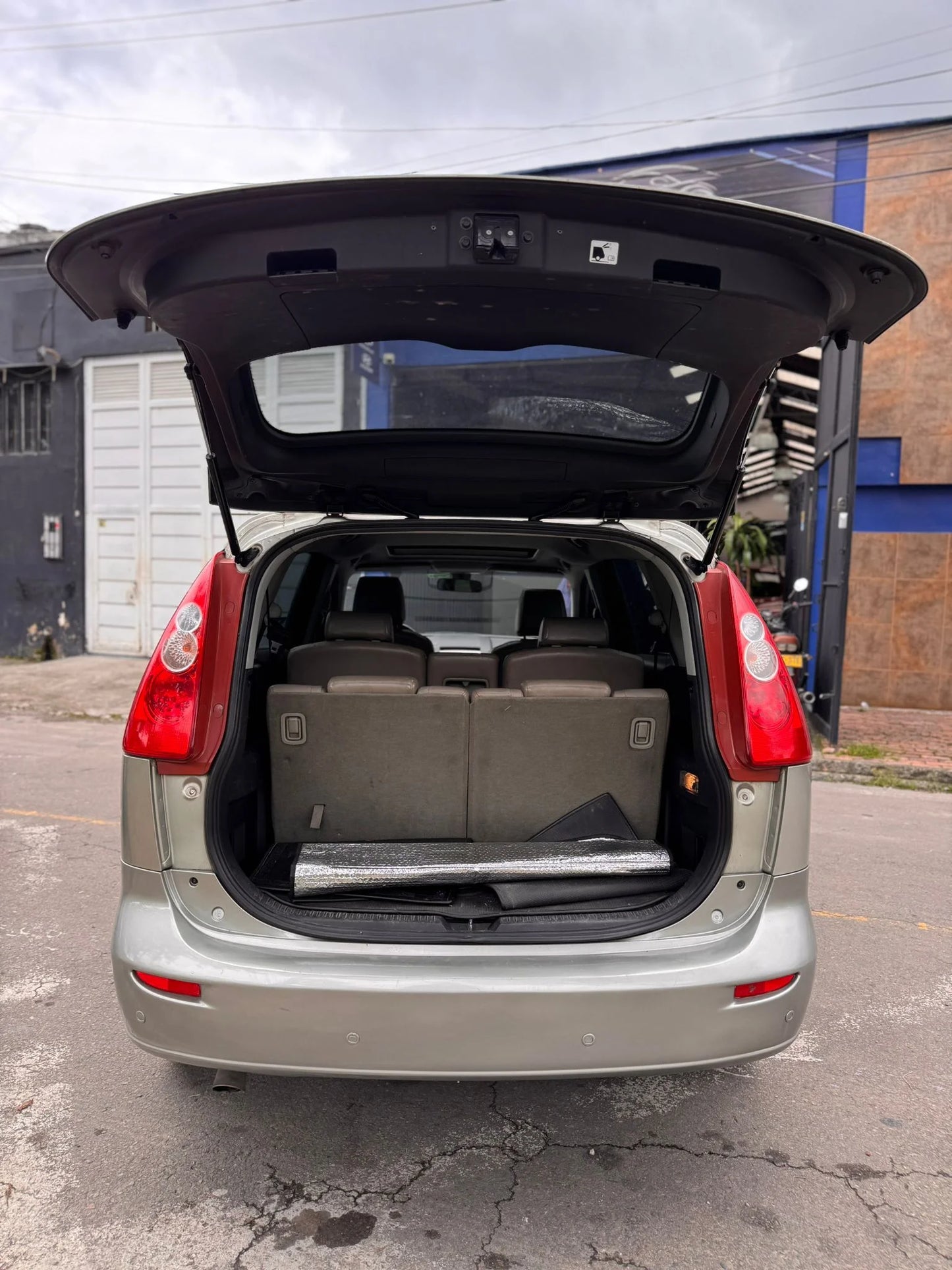 MAZDA 5 FULL EQUIPO AT