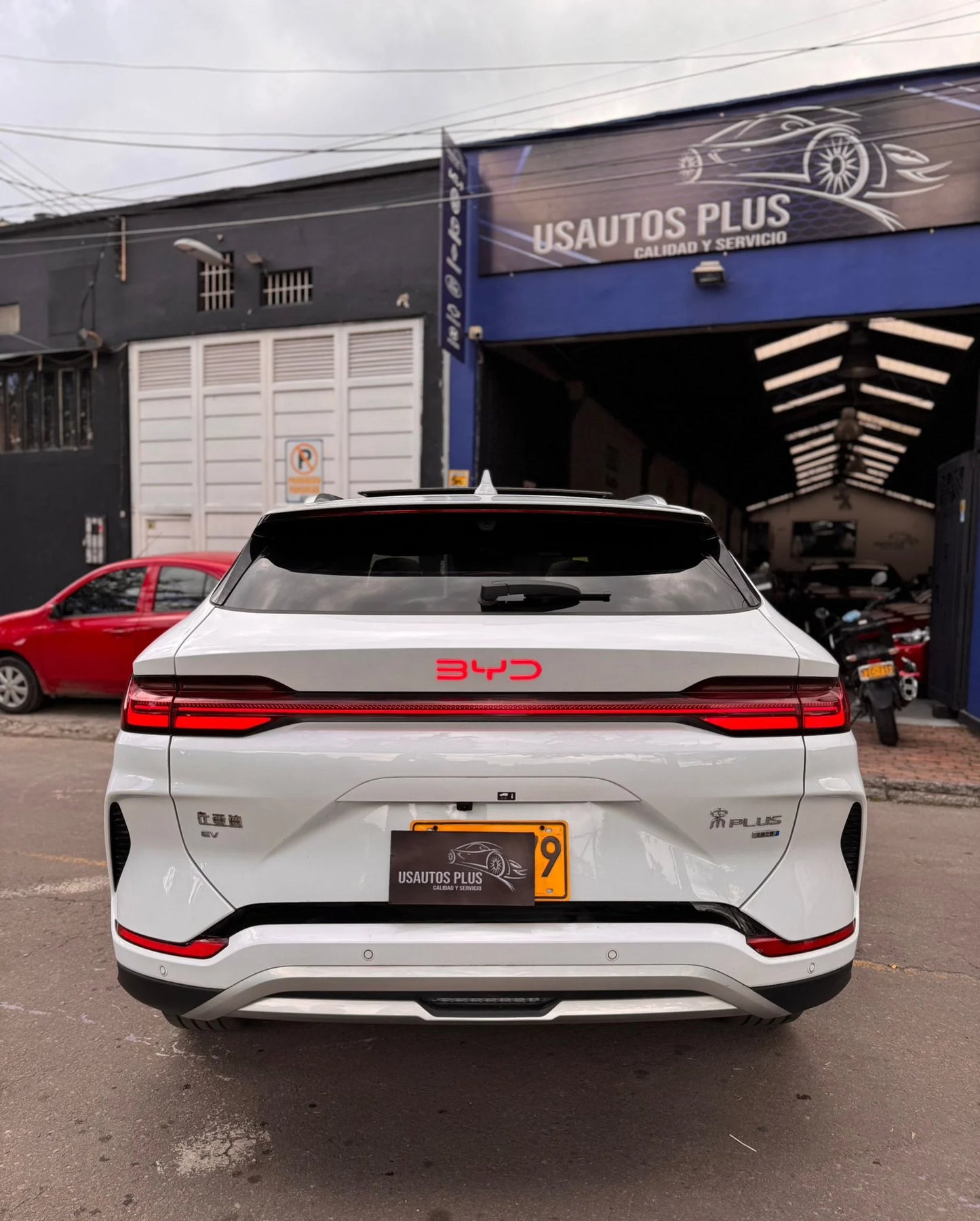 BYD SONG PLUS EV FULL EQUIPO 100% ELÉCTRICO