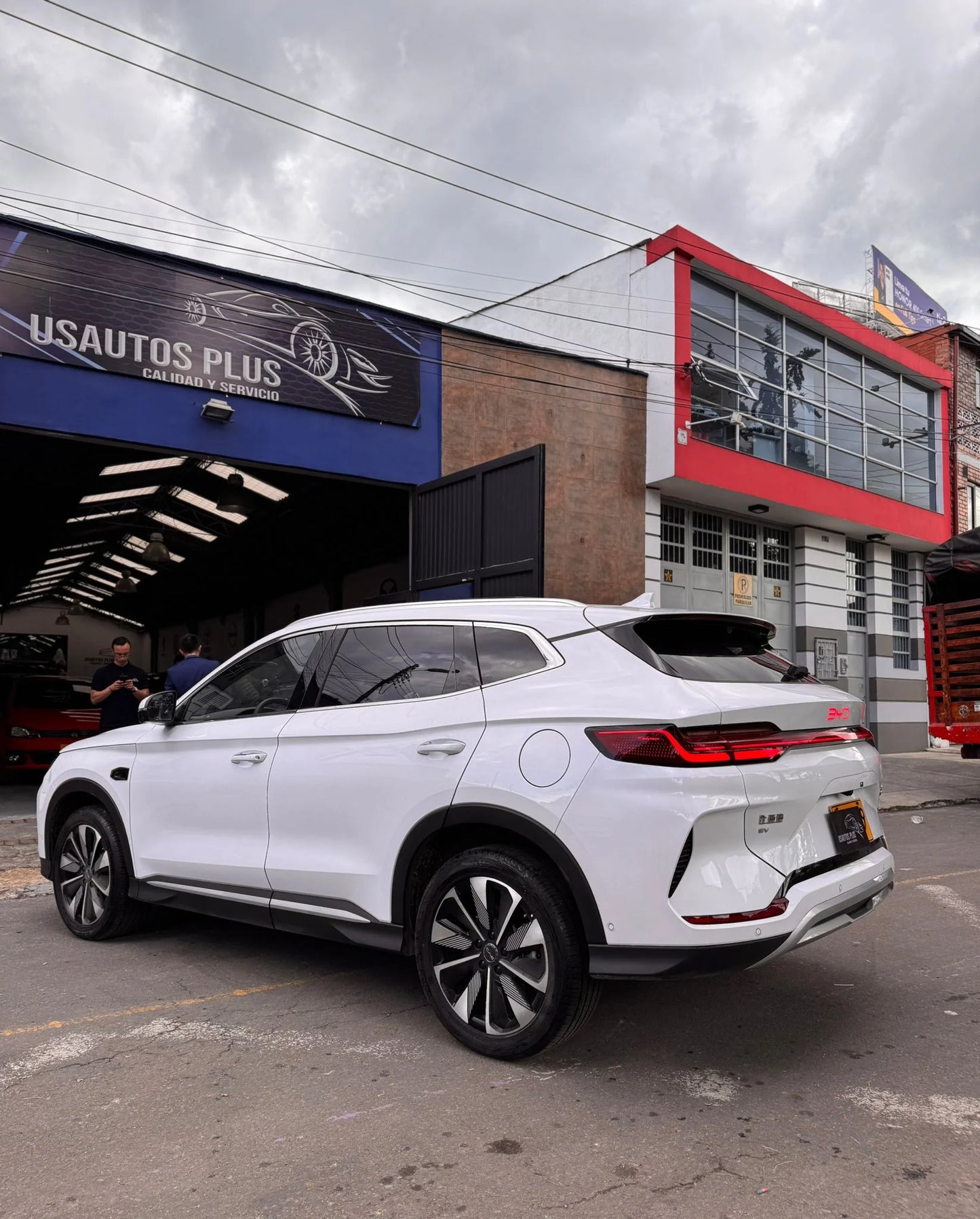 BYD SONG PLUS EV FULL EQUIPO 100% ELÉCTRICO