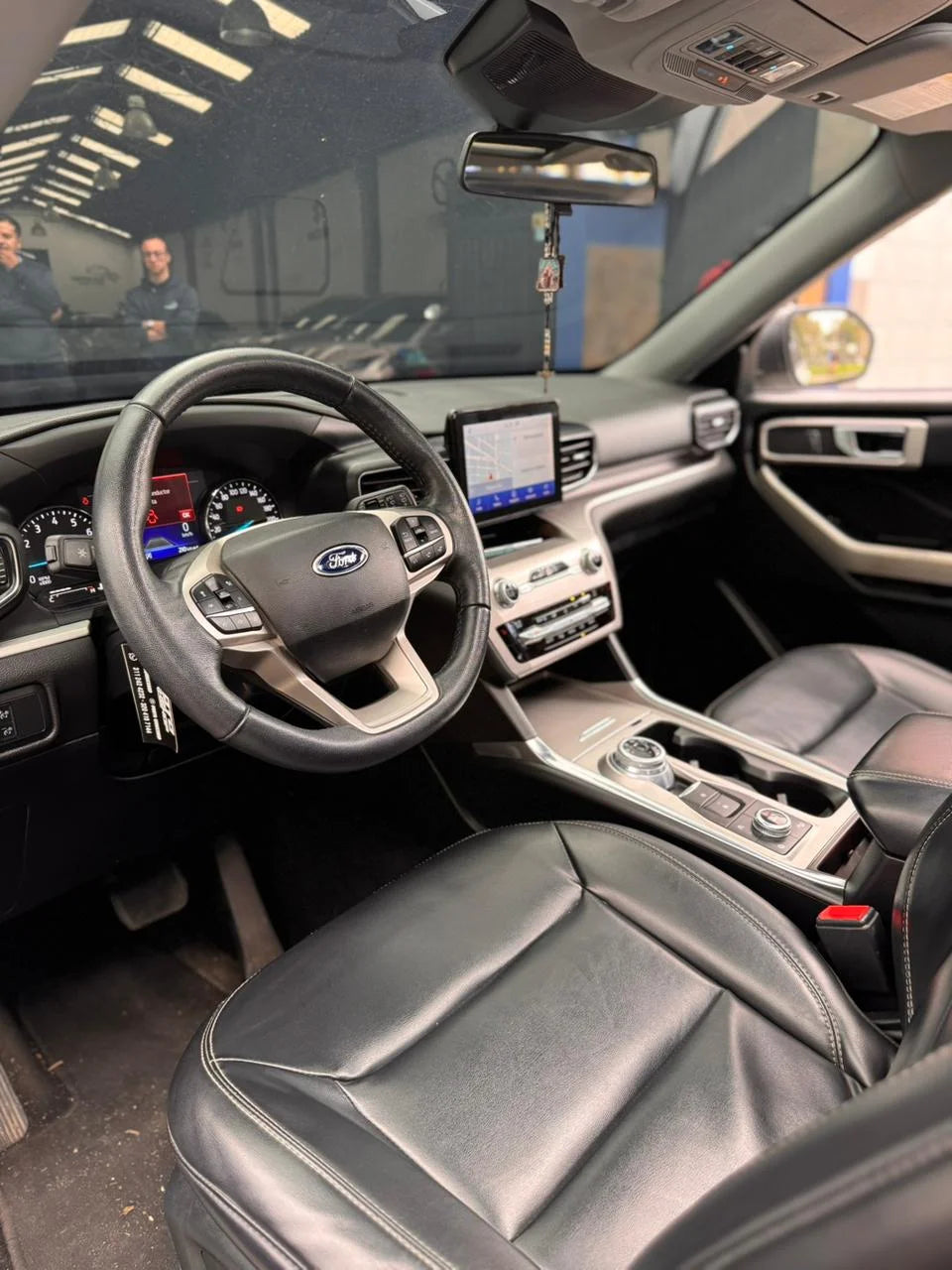 FORD EXPLORER XLT 4X4 PLUS