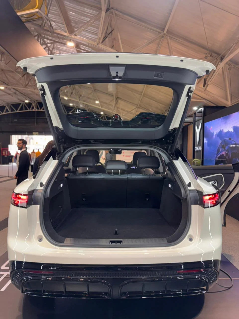 VOYAH COURAGE – SUV 100% Eléctrica Premium