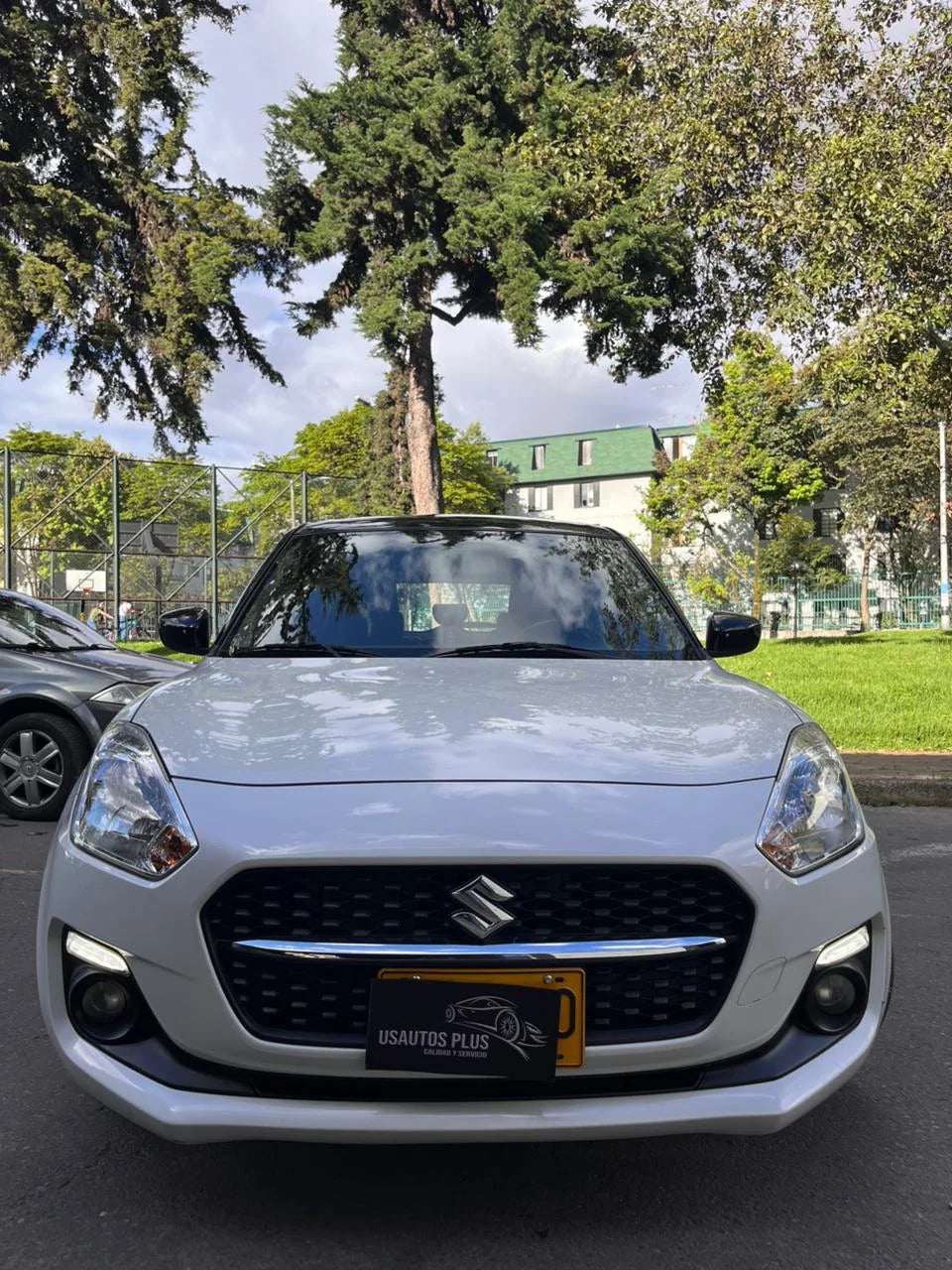 SUZUKI SWIFT HYBRID BITONO 2022