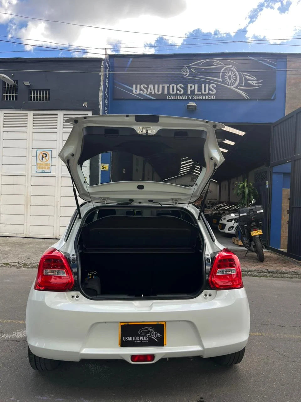 SUZUKI SWIFT HYBRID BITONO 2022