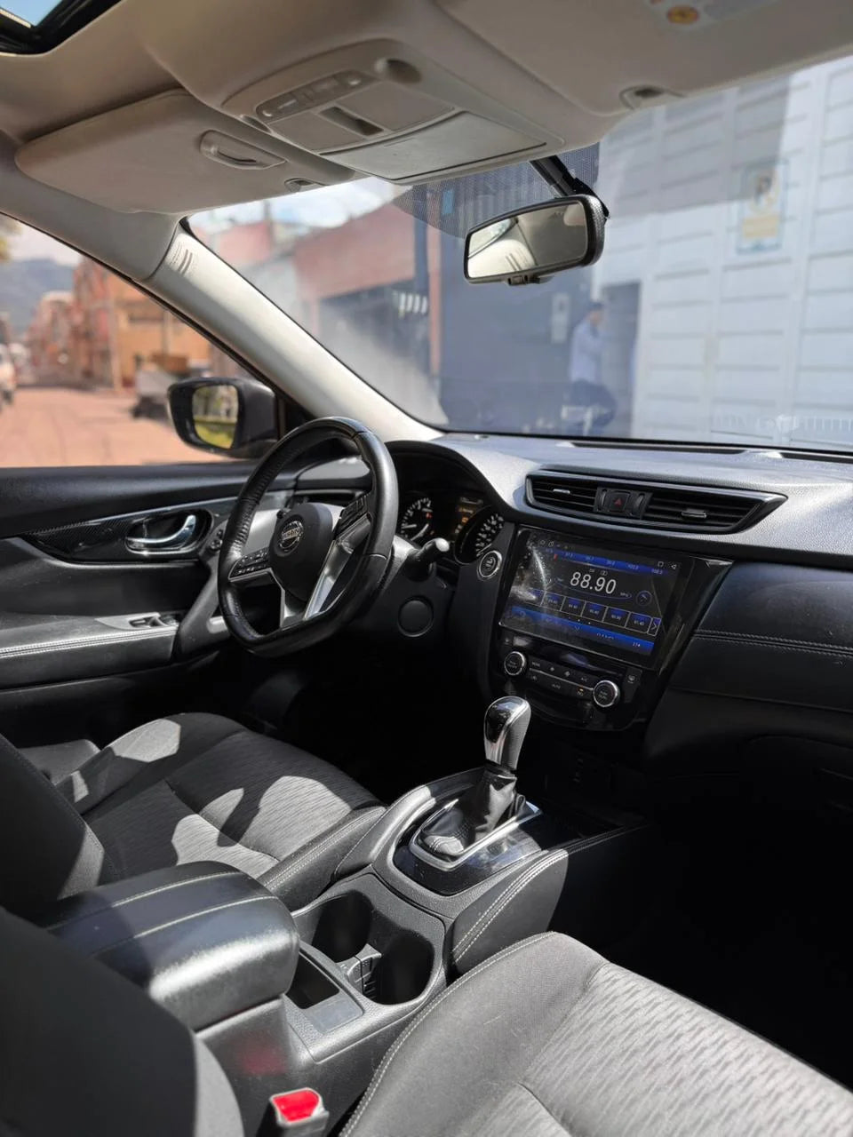 NISSAN X-TRAIL ADVANCE AUTOMÁTICA