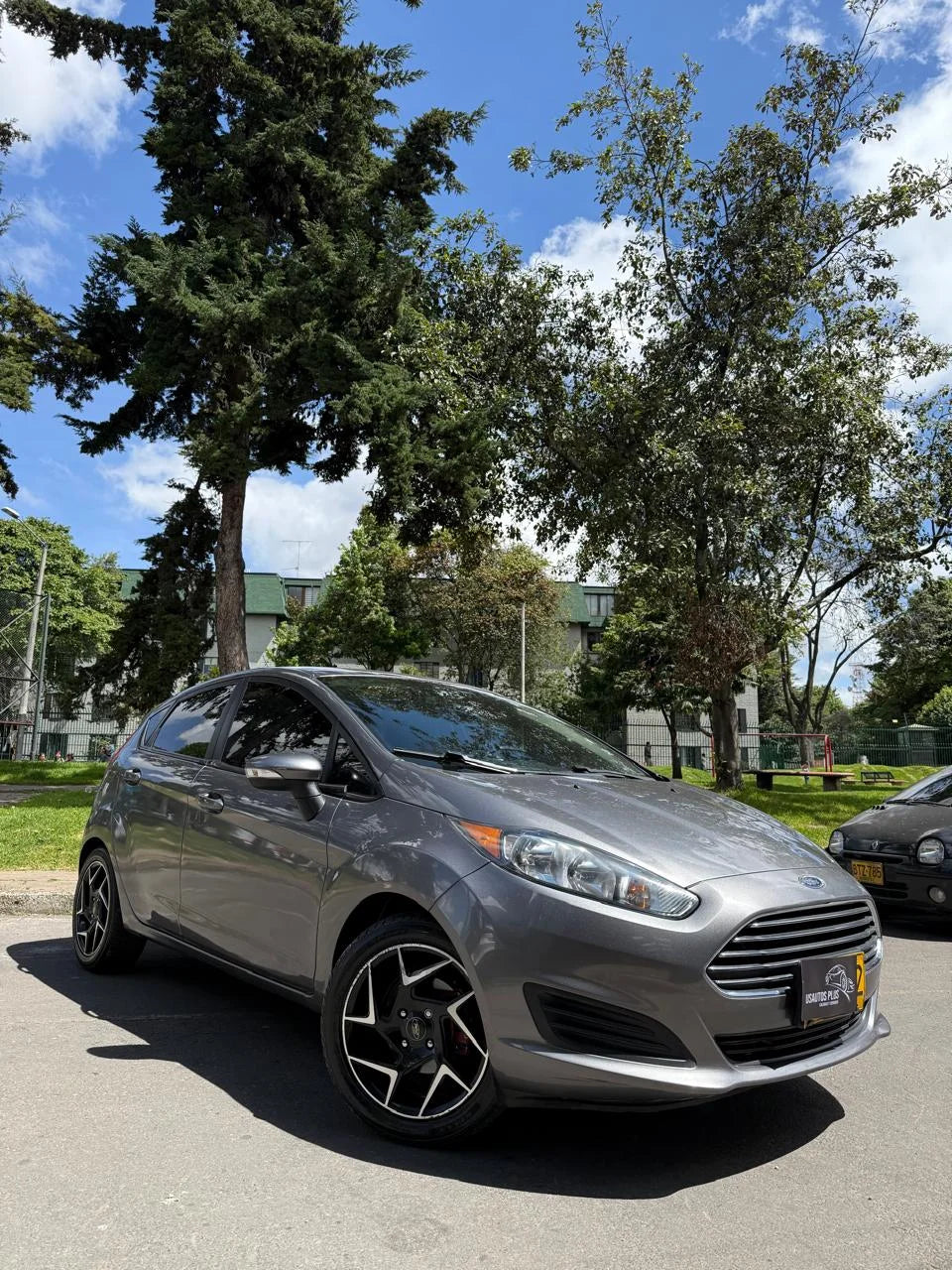 FORD FIESTA HATCHBACK SE