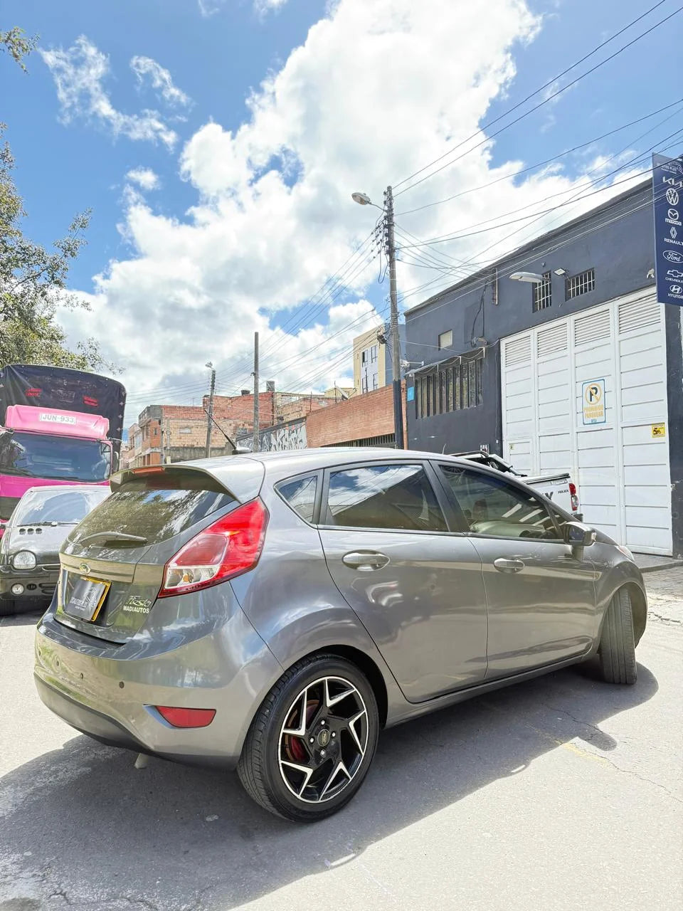 FORD FIESTA HATCHBACK SE