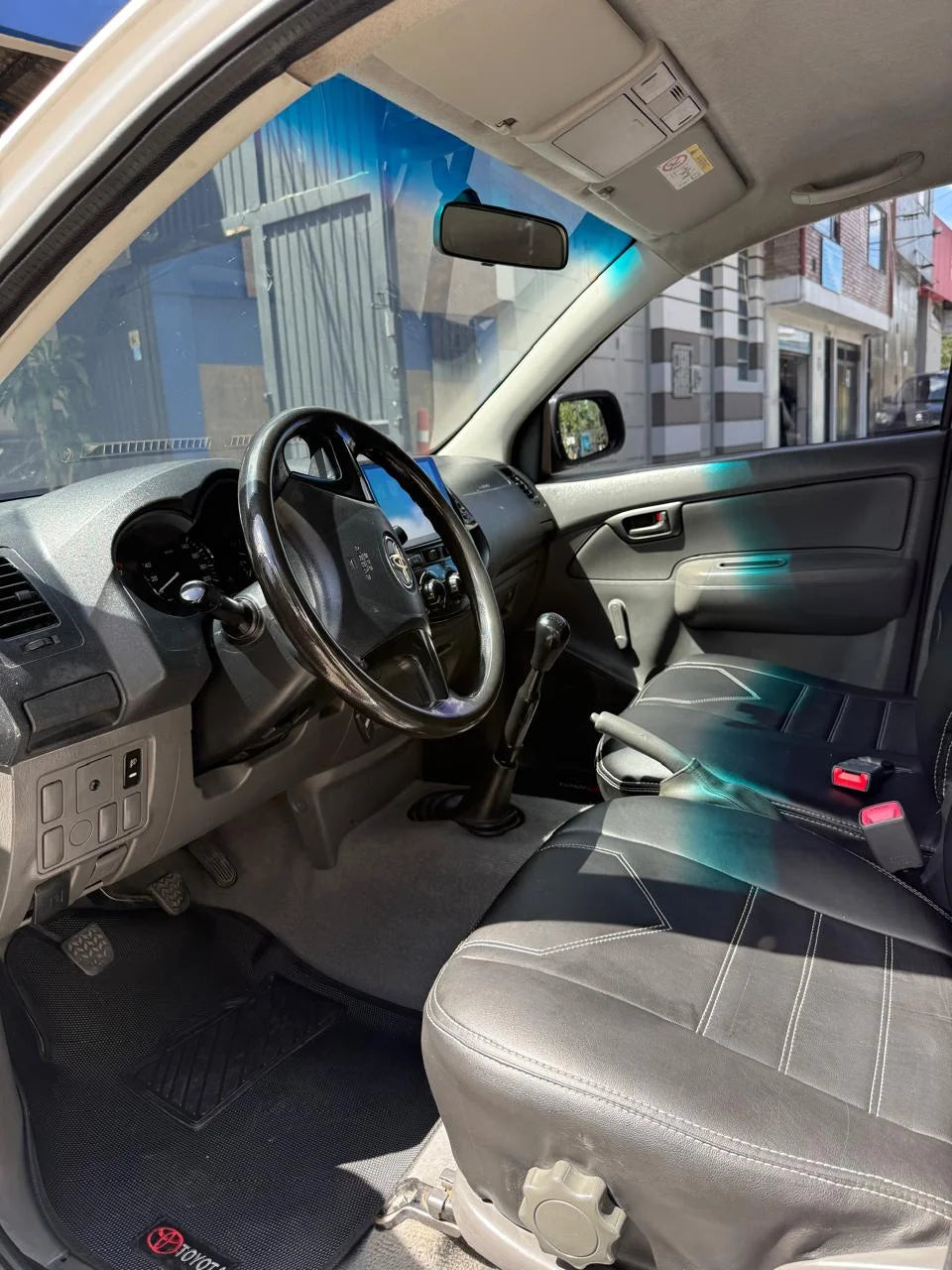 TOYOTA HILUX 2.7 GASOLINA MECANICA