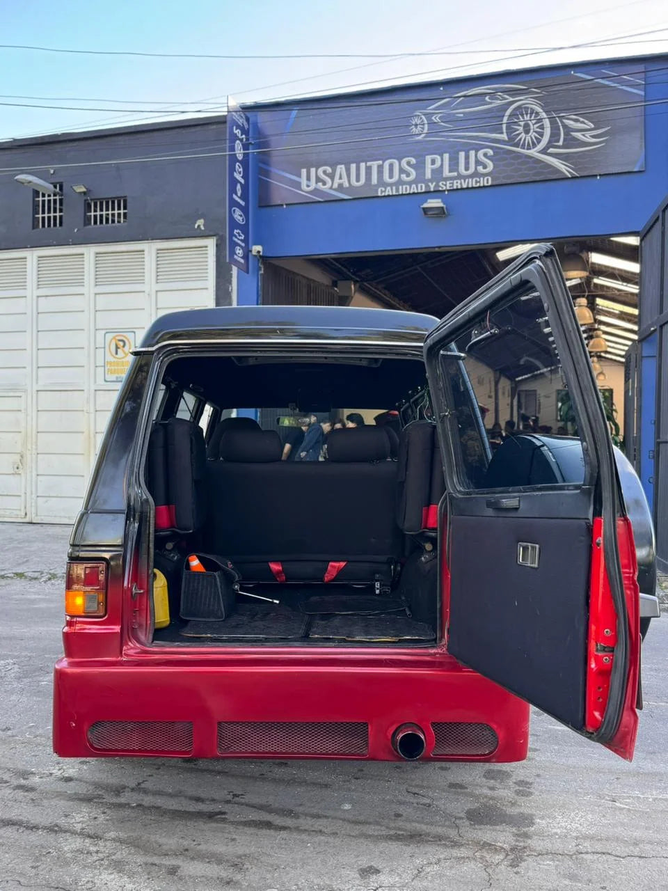 MITSUBISHI L047GW – 4x4 CLÁSICO 8 PUESTOS