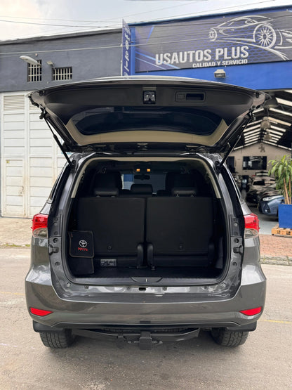 TOYOTA FORTUNER 2.7 GASOLINA AT