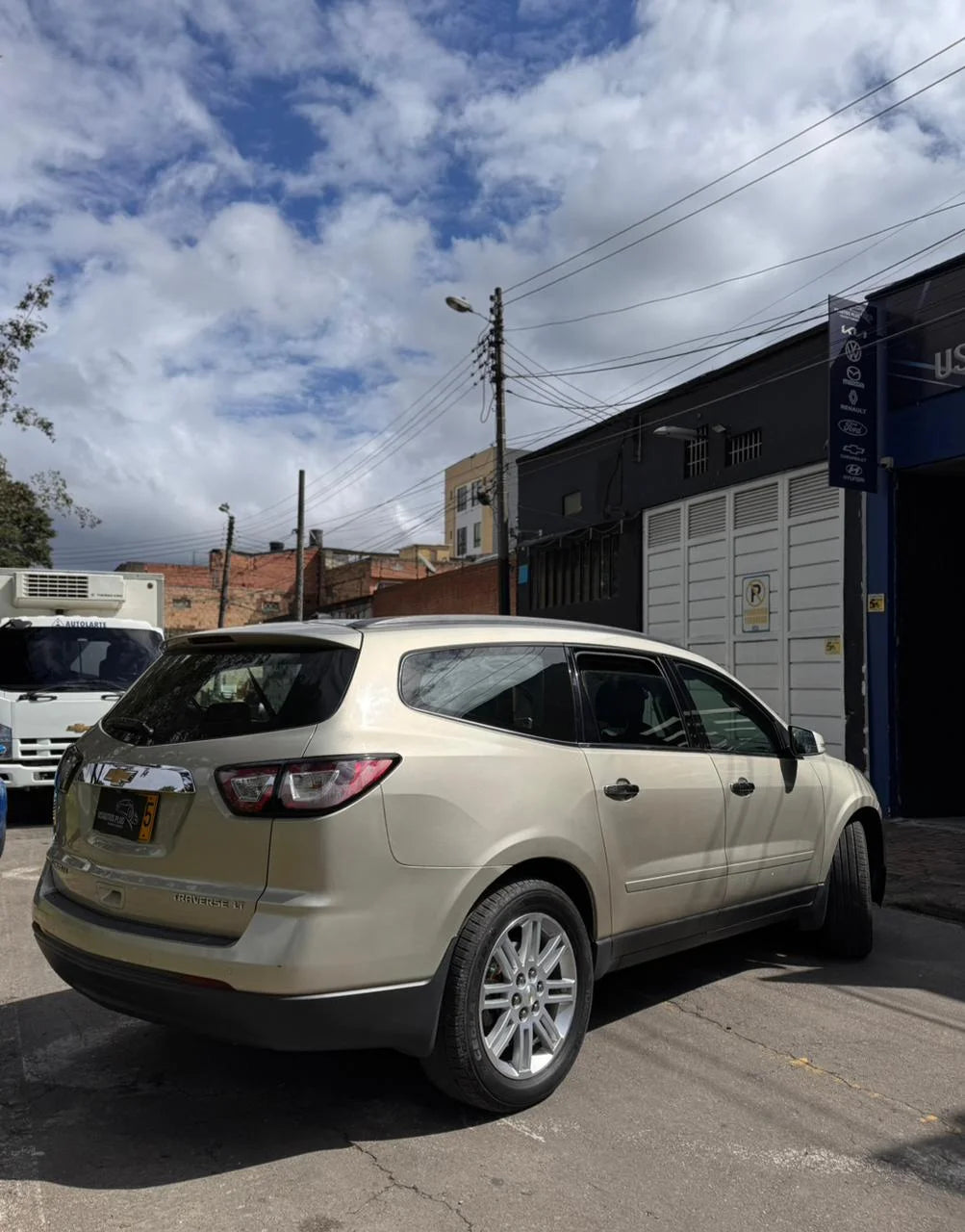 CHEVROLET TRAVERSE LT
