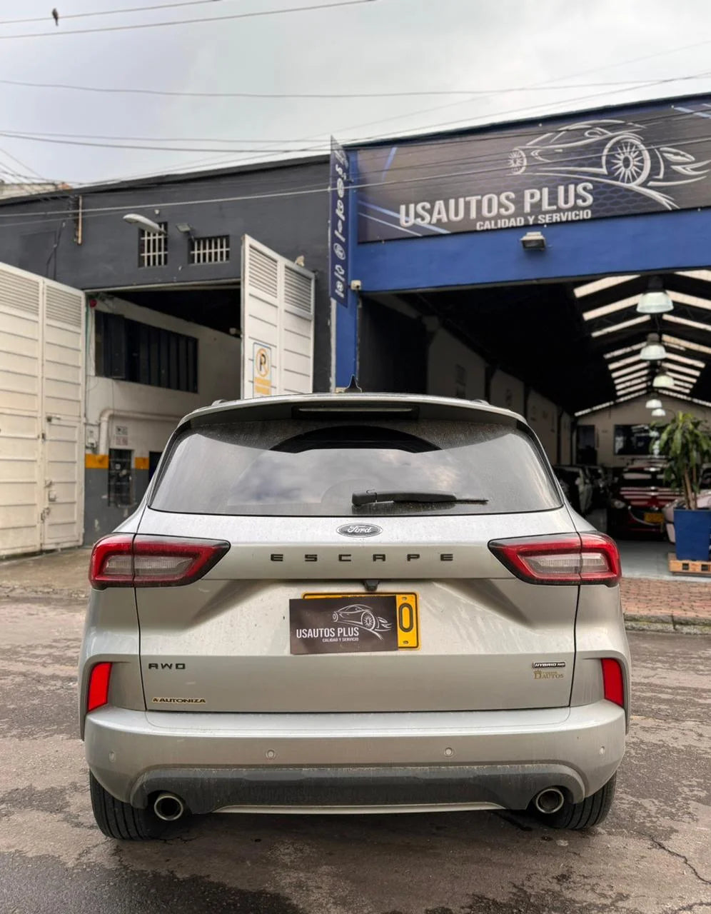 FORD ESCAPE ST- LINE 2023 HÍBRIDA AUTOMÁTICA