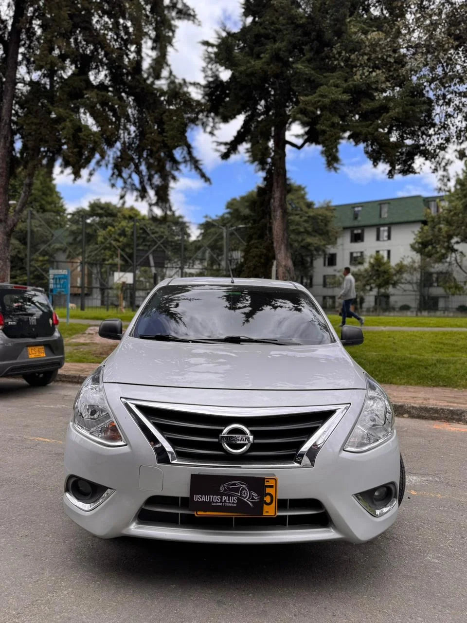 NISSAN VERSA V-DRIVE CONNECT AUTOMÁTIC