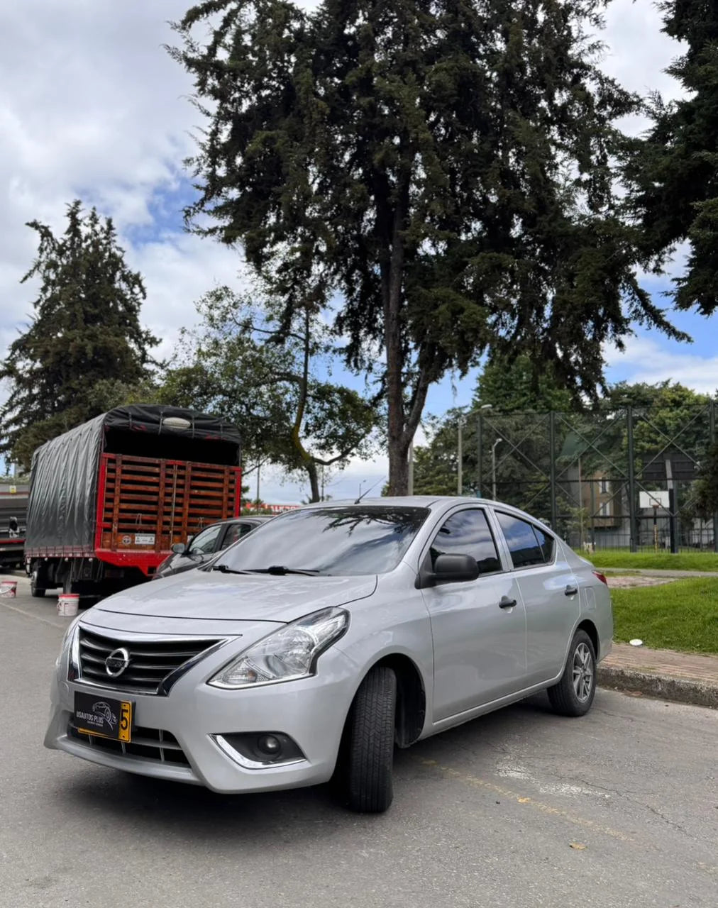 NISSAN VERSA V-DRIVE CONNECT AUTOMÁTIC