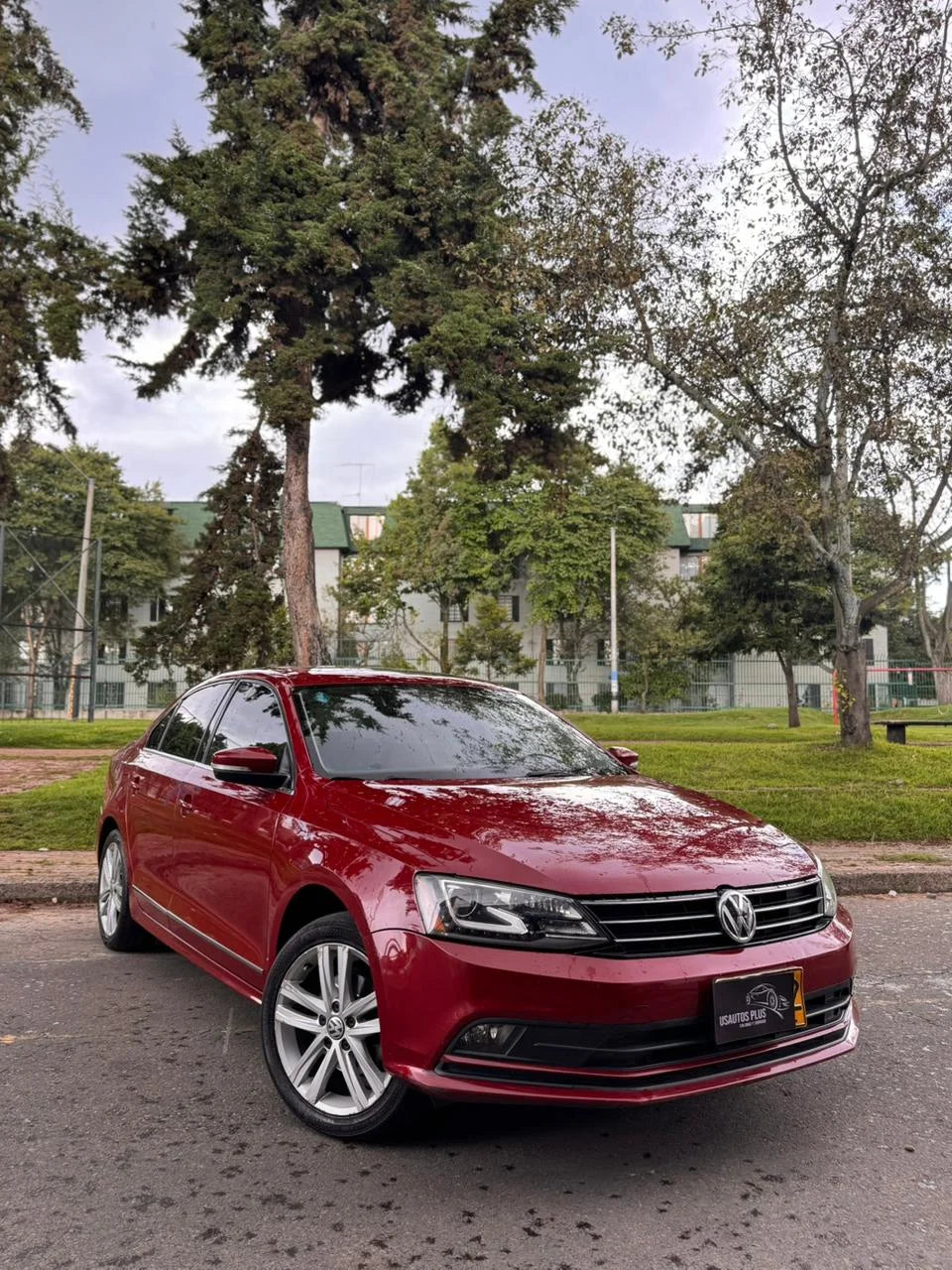 VOLKSWAGEN JETTA HIGHLINE 2.5