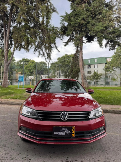 VOLKSWAGEN JETTA HIGHLINE 2.5