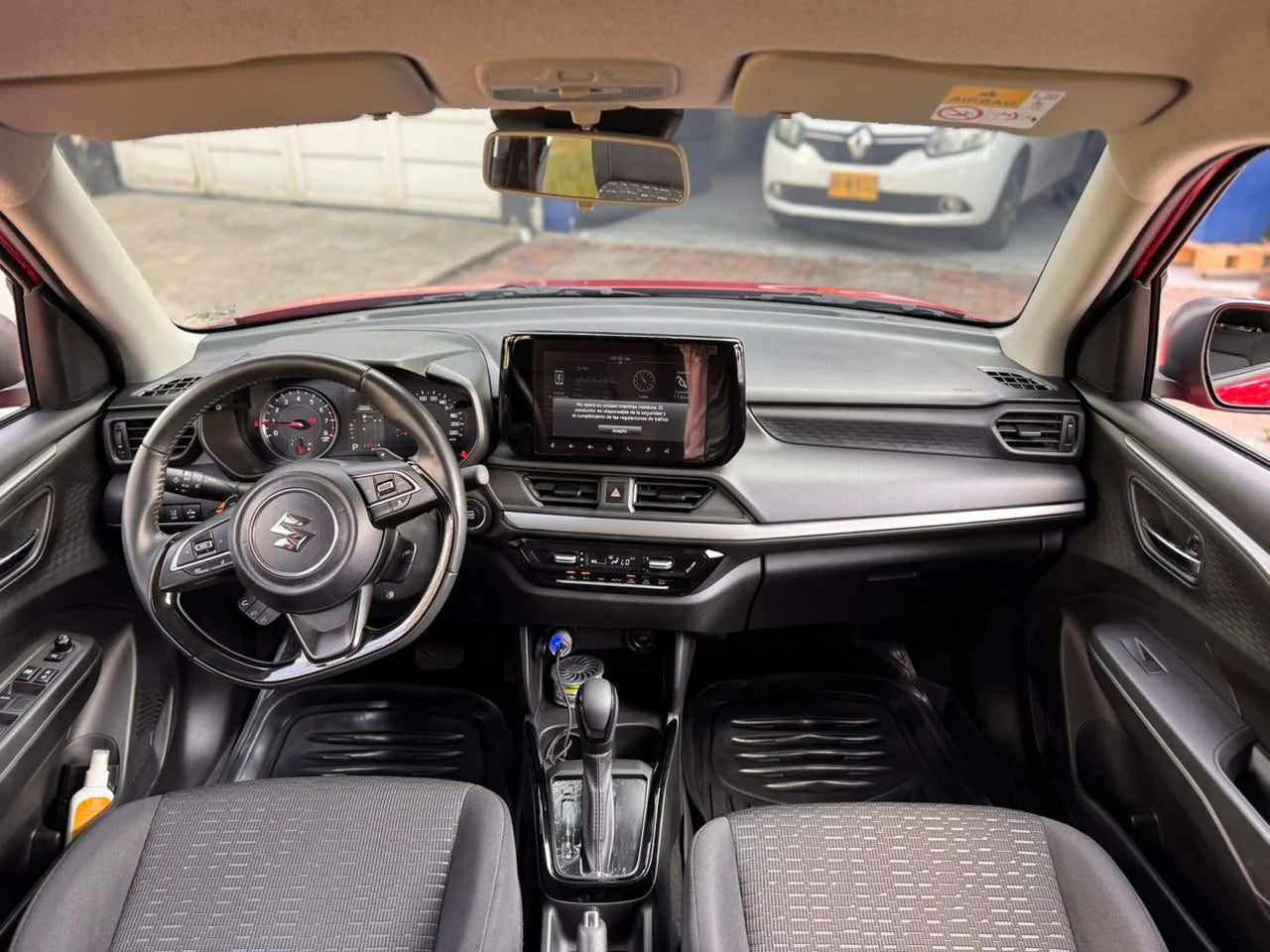 SUZUKI SWIFT HÍBRIDO GLX AUTOMÁTICO