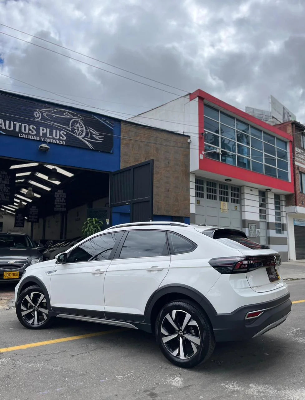 VOLKSWAGEN NIVUS HIGHLINE FULL EQUIPO