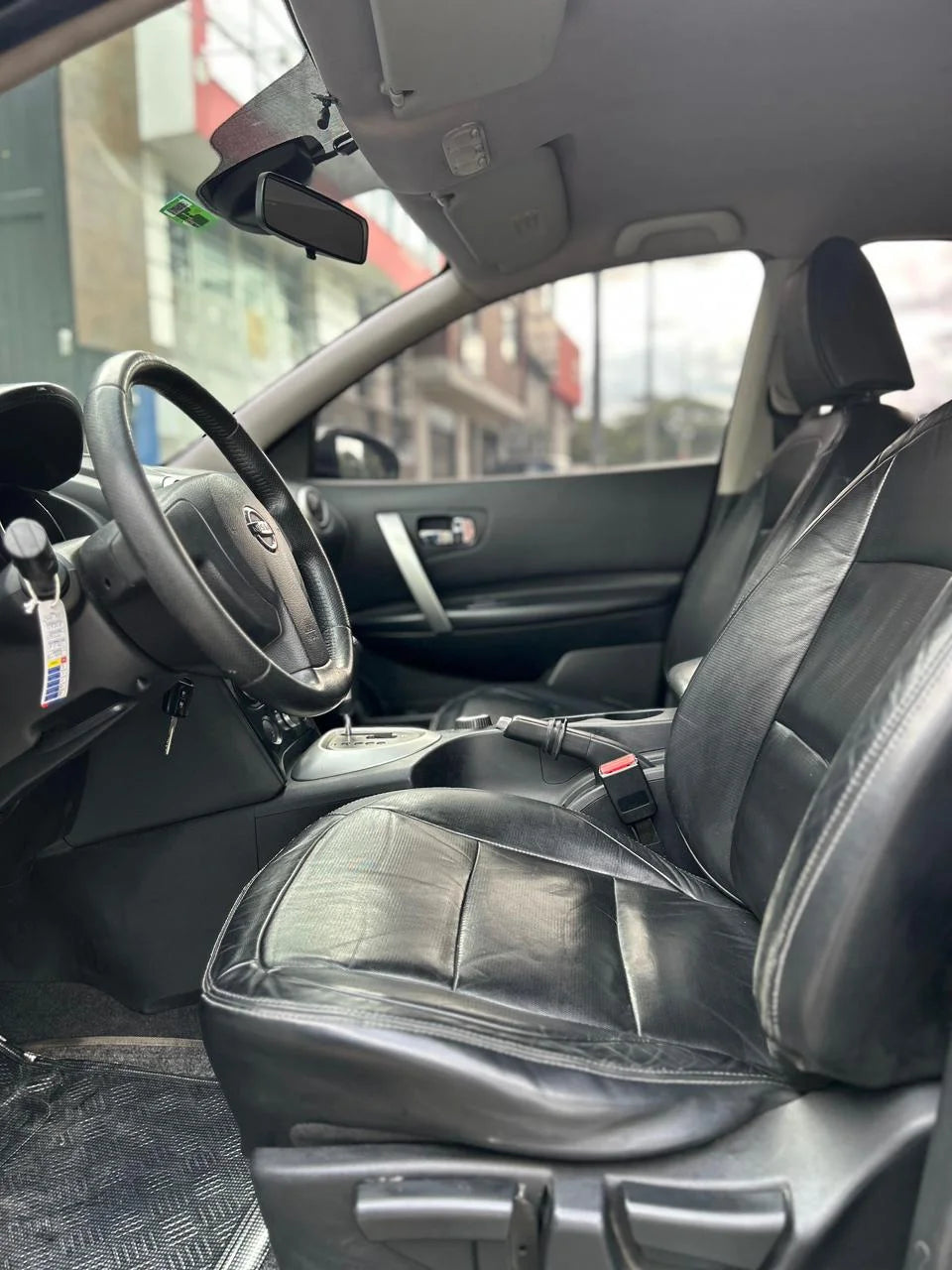 NISSAN QASHQAI 4x4 AUTOMÁTICA