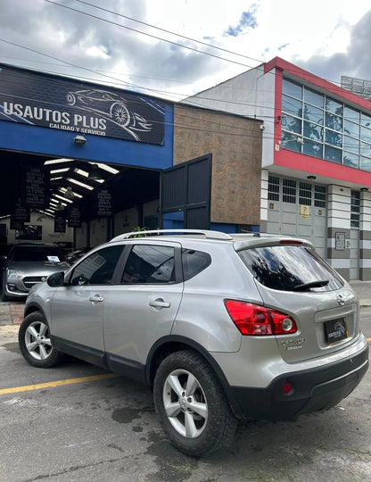 NISSAN QASHQAI 4x4 AUTOMÁTICA