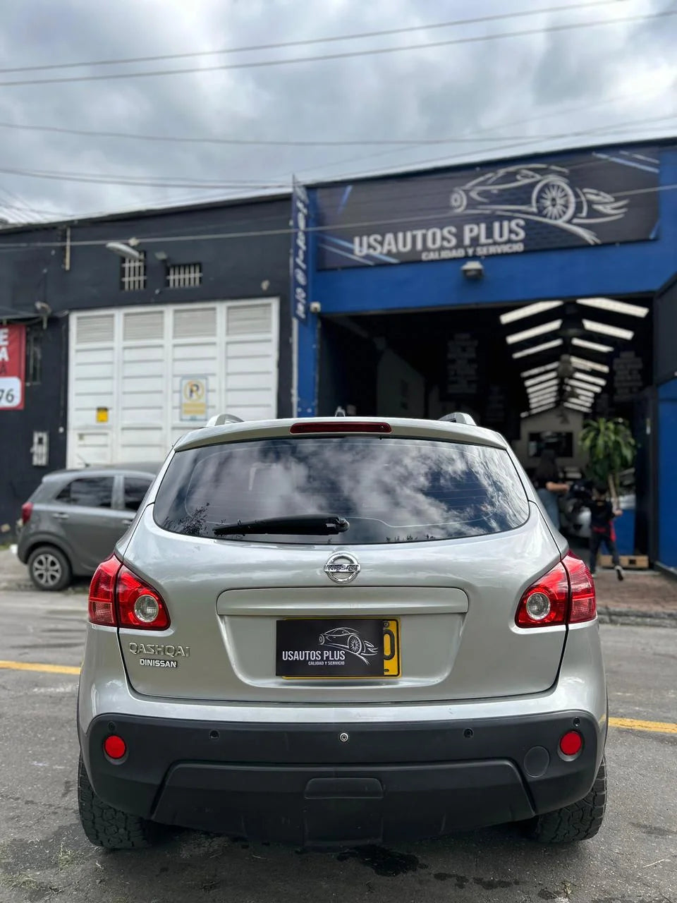 NISSAN QASHQAI 4x4 AUTOMÁTICA
