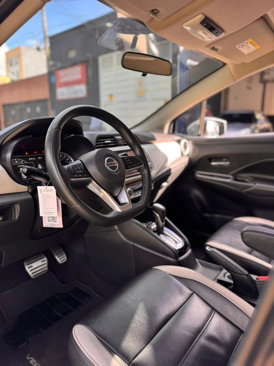 NISSAN VERSA EXCLUSIVE AUTOMÁTICO